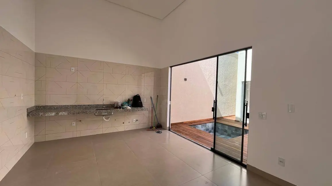 Casa com 3 quartos à venda, 180m2 em Setor Sul Jamil Miguel, Anapolis - GO - imagem 3 Foto 3 de Casa com 3 quartos à venda, 180m2 em Setor Sul Jamil Miguel, Anapolis - GO