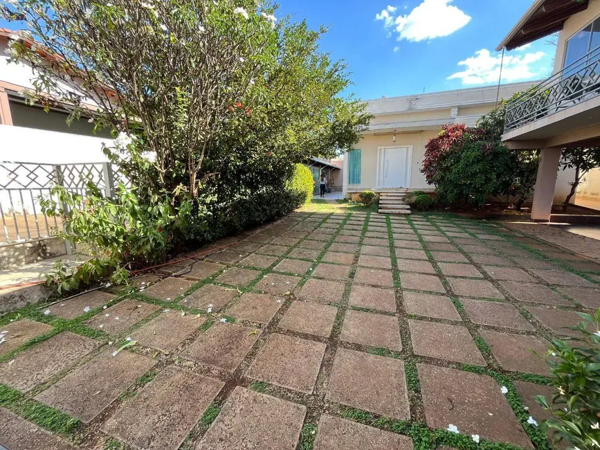 Casa com 5 quartos à venda, 700m2 em Vila Góis, Anapolis - GO - imagem 2 Foto 2 de Casa com 5 quartos à venda, 700m2 em Vila Góis, Anapolis - GO