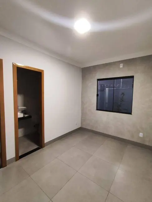 Casa com 3 quartos à venda, 150m2 em Recanto do Sol, Anapolis - GO - imagem 4 Foto 4 de Casa com 3 quartos à venda, 150m2 em Recanto do Sol, Anapolis - GO