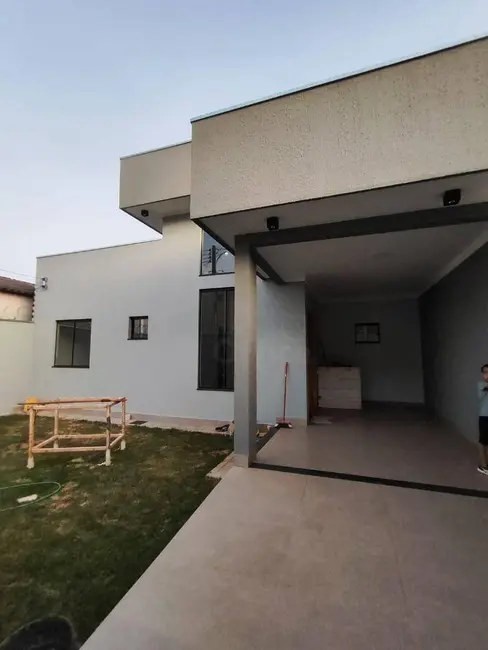 Casa com 3 quartos à venda, 150m2 em Recanto do Sol, Anapolis - GO - imagem 1 Foto 1 de Casa com 3 quartos à venda, 150m2 em Recanto do Sol, Anapolis - GO