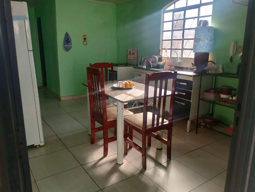 Foto 8 de Casa com 4 quartos à venda, 300m2 em Vila Esperança, Anapolis - GO