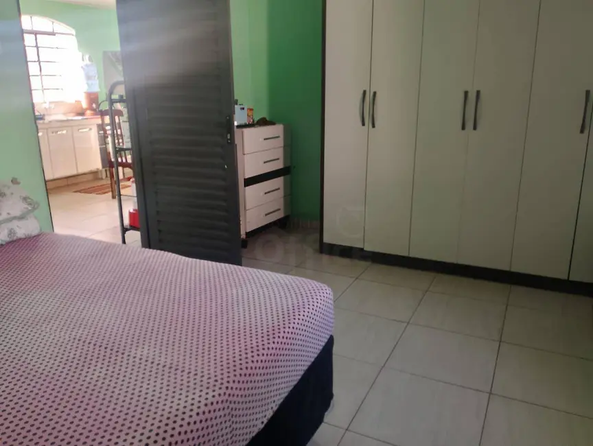 Foto 9 de Casa com 4 quartos à venda, 300m2 em Vila Esperança, Anapolis - GO