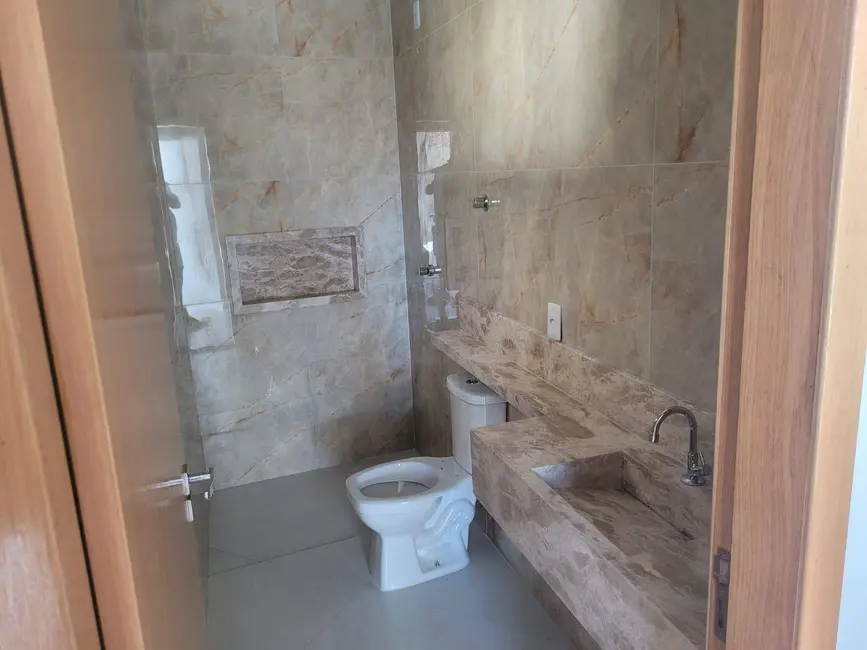 Casa com 3 quartos à venda, 197m2 em Anapolis - GO - imagem 7 Foto 7 de Casa com 3 quartos à venda, 197m2 em Anapolis - GO