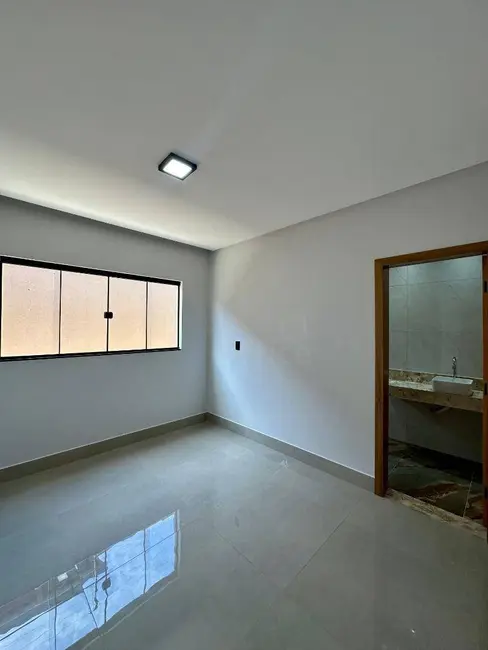 Casa com 3 quartos à venda, 300m2 em Setor Lago dos Buritis, Anapolis - GO - imagem 9 Foto 9 de Casa com 3 quartos à venda, 300m2 em Setor Lago dos Buritis, Anapolis - GO