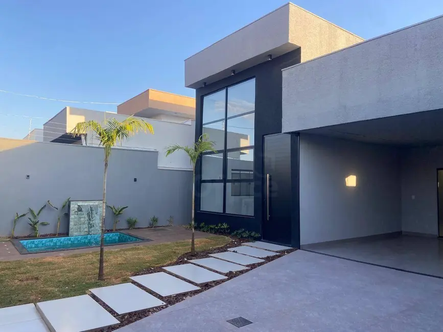 Casa com 3 quartos à venda, 300m2 em Anapolis - GO - imagem 3 Foto 3 de Casa com 3 quartos à venda, 300m2 em Anapolis - GO