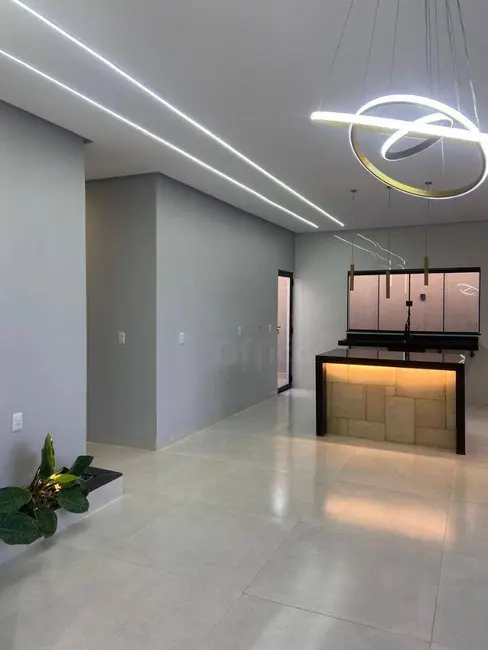 Casa com 3 quartos à venda, 300m2 em Anapolis - GO - imagem 4 Foto 4 de Casa com 3 quartos à venda, 300m2 em Anapolis - GO