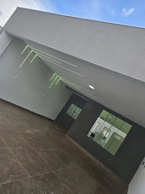 Foto 2 de Casa com 3 quartos à venda, 211m2 em Anapolis - GO