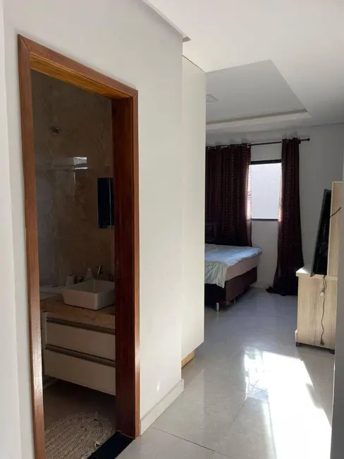 Casa com 3 quartos à venda, 200m2 em Jardim Itália, Anapolis - GO - imagem 8 Foto 8 de Casa com 3 quartos à venda, 200m2 em Jardim Itália, Anapolis - GO