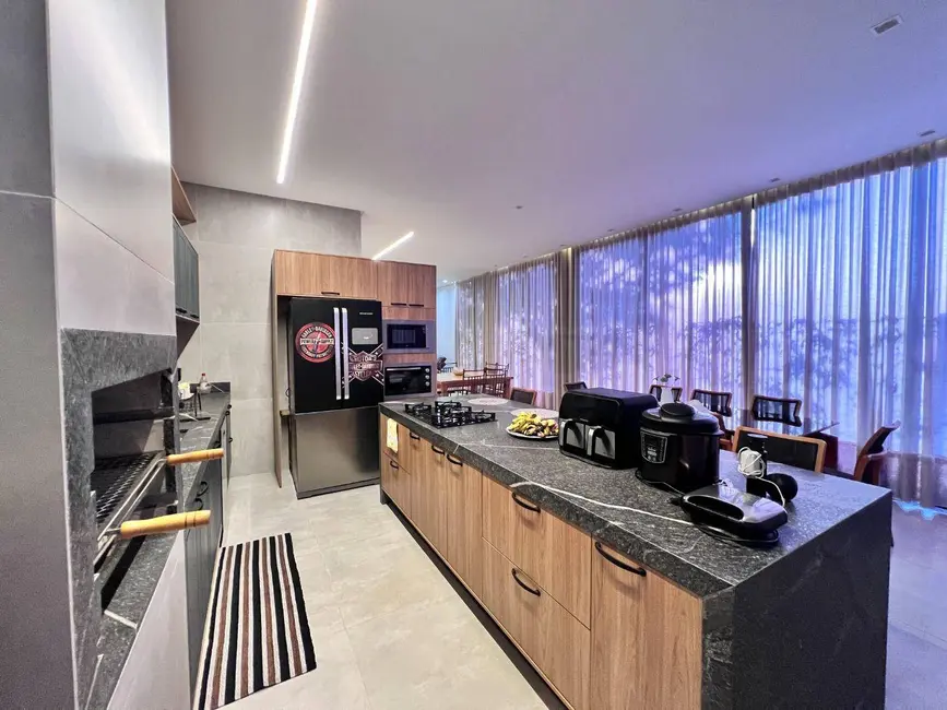 Foto 7 de Casa de Condomínio com 3 quartos à venda, 360m2 em Anapolis - GO