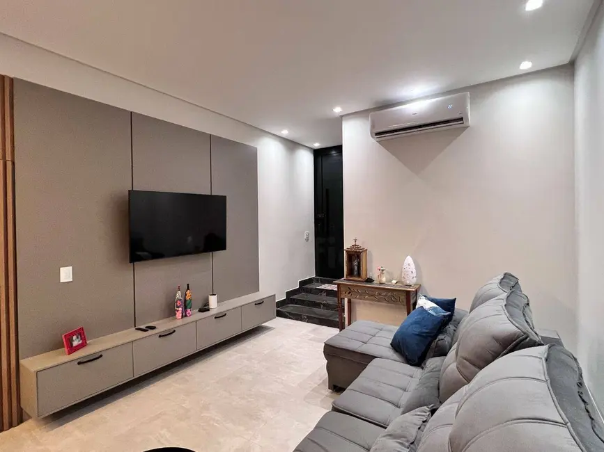 Foto 4 de Casa de Condomínio com 3 quartos à venda, 360m2 em Anapolis - GO