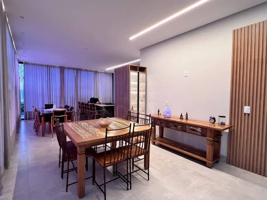 Foto 3 de Casa de Condomínio com 3 quartos à venda, 360m2 em Anapolis - GO