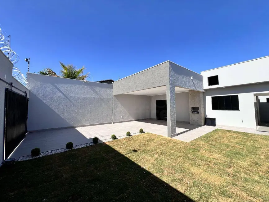 Casa com 3 quartos à venda, 200m2 em Jardim Itália, Anapolis - GO - imagem 2 Foto 2 de Casa com 3 quartos à venda, 200m2 em Jardim Itália, Anapolis - GO