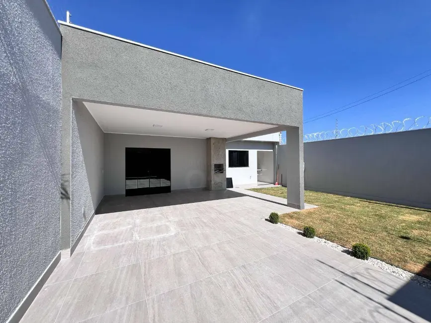 Foto 1 de Casa com 3 quartos à venda, 200m2 em Jardim Itália, Anapolis - GO