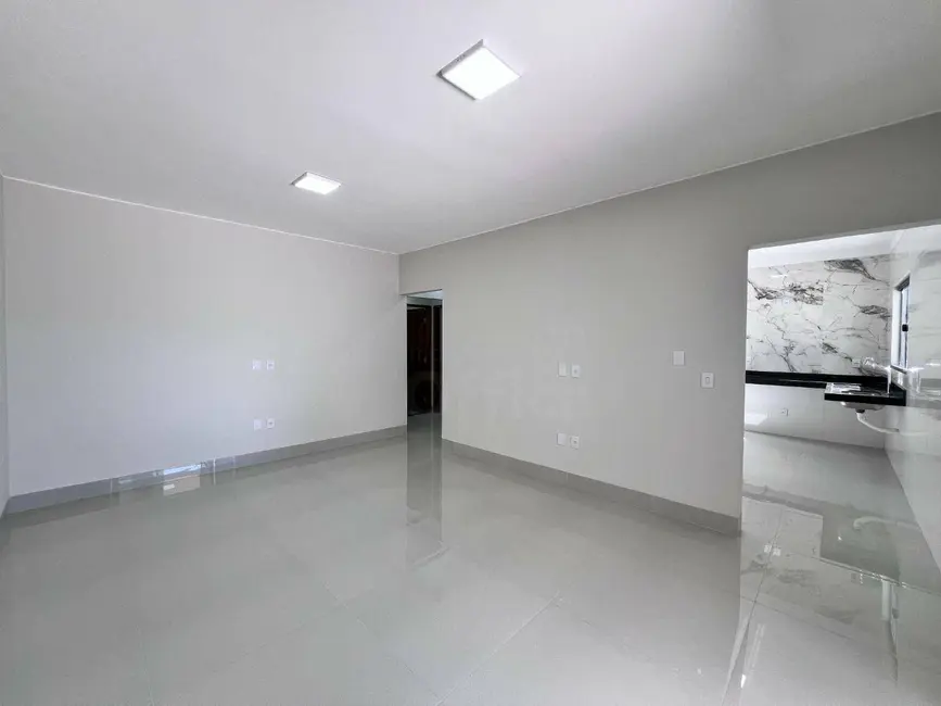 Casa com 3 quartos à venda, 200m2 em Jardim Itália, Anapolis - GO - imagem 5 Foto 5 de Casa com 3 quartos à venda, 200m2 em Jardim Itália, Anapolis - GO