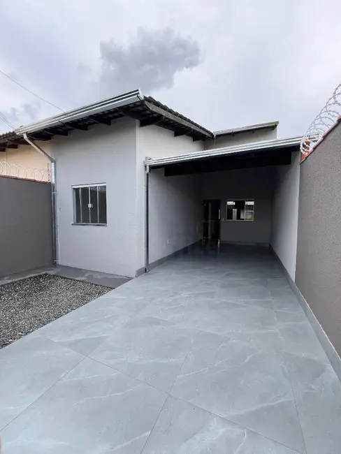 Foto 1 de Casa com 3 quartos à venda, 150m2 em Anapolis - GO