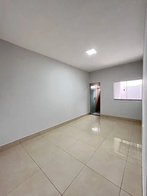 Foto 2 de Casa com 3 quartos à venda, 150m2 em Anapolis - GO