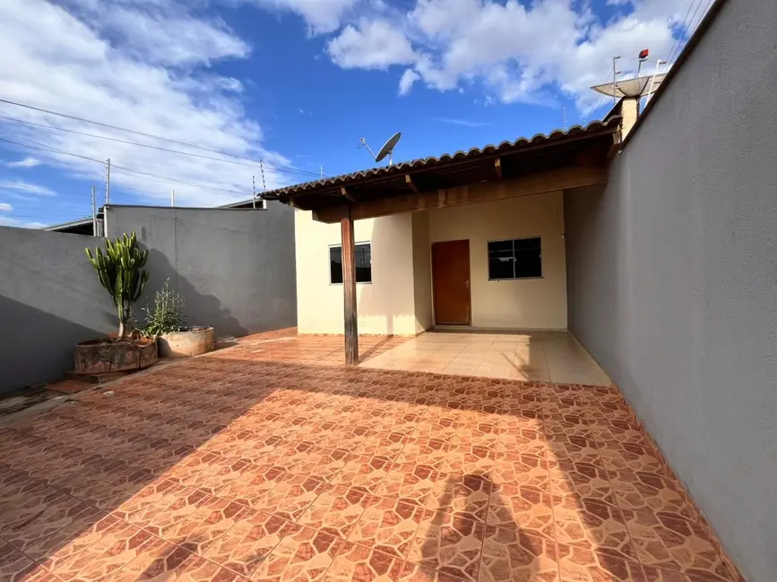 Foto 2 de Casa com 3 quartos para alugar, 150m2 em Residencial Alphaville, Anapolis - GO