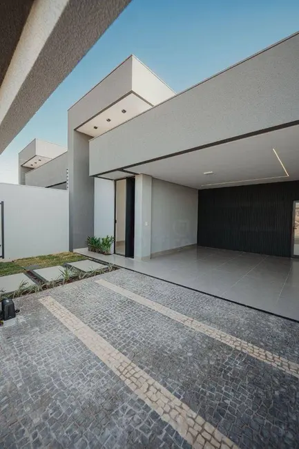 Foto 1 de Casa com 3 quartos à venda, 200m2 em Anapolis - GO