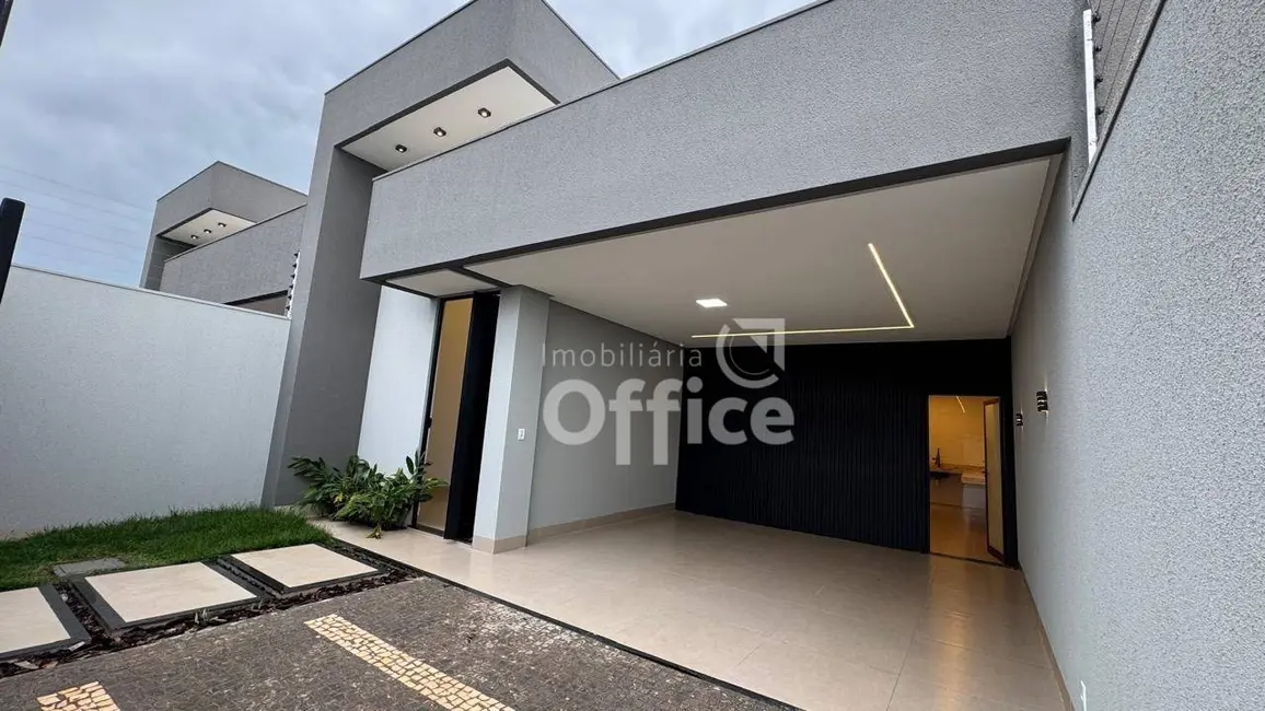 Foto 1 de Casa com 3 quartos à venda, 200m2 em Anapolis - GO