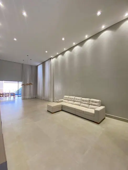Foto 4 de Casa de Condomínio com 3 quartos à venda, 490m2 em Residencial Sun Flower, Anapolis - GO