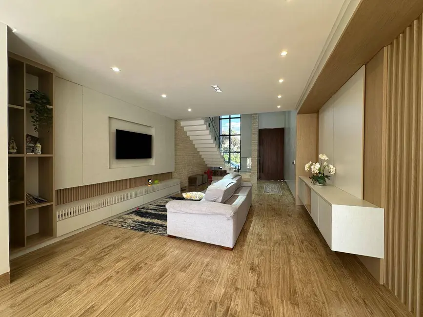 Sobrado com 3 quartos à venda, 367m2 em Condomínio Terras Alpha Anápolis, Anapolis - GO - imagem 7 Foto 7 de Sobrado com 3 quartos à venda, 367m2 em Condomínio Terras Alpha Anápolis, Anapolis - GO