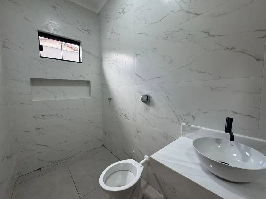 Casa com 3 quartos à venda, 200m2 em Residencial Cidade Industrial, Anapolis - GO - imagem 9 Foto 9 de Casa com 3 quartos à venda, 200m2 em Residencial Cidade Industrial, Anapolis - GO