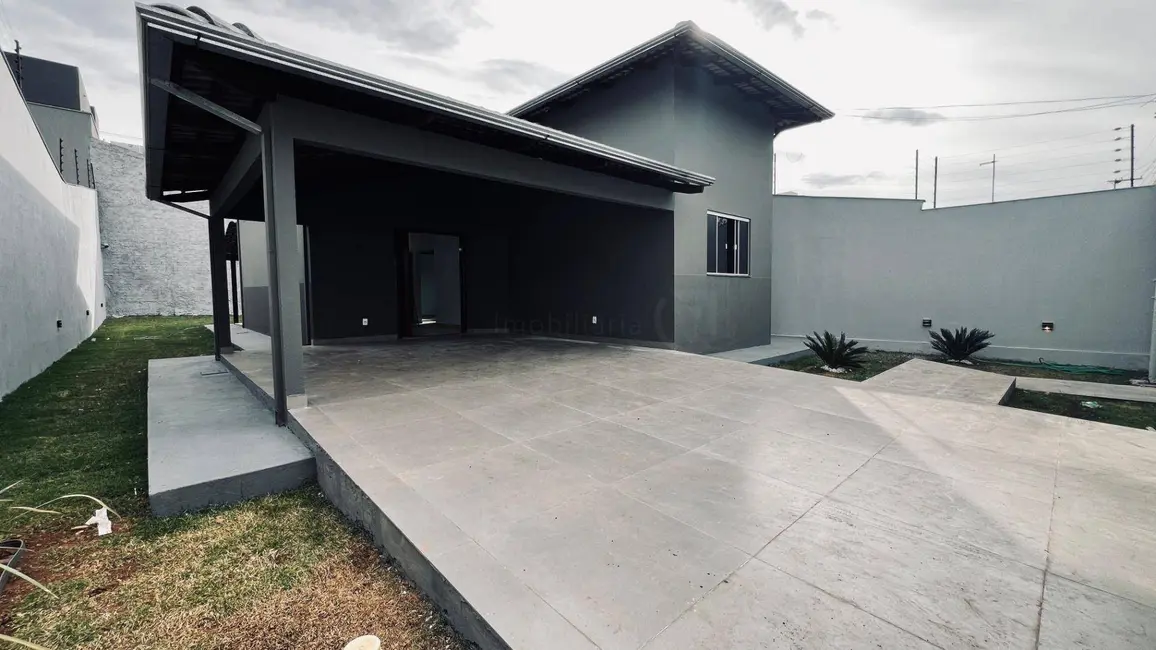 Foto 2 de Casa com 3 quartos à venda, 300m2 em Parque Brasília 2ª Etapa, Anapolis - GO