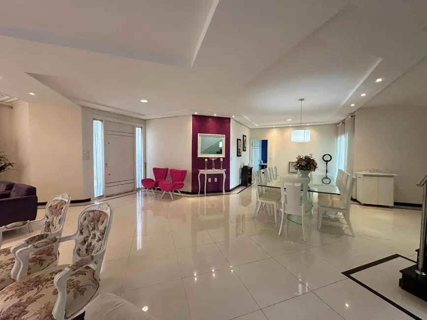 Foto 4 de Casa com 4 quartos à venda, 508m2 em Residencial Sun Flower, Anapolis - GO