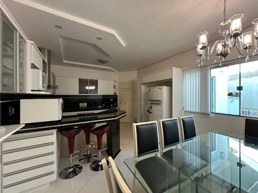 Foto 6 de Casa com 4 quartos à venda, 508m2 em Residencial Sun Flower, Anapolis - GO