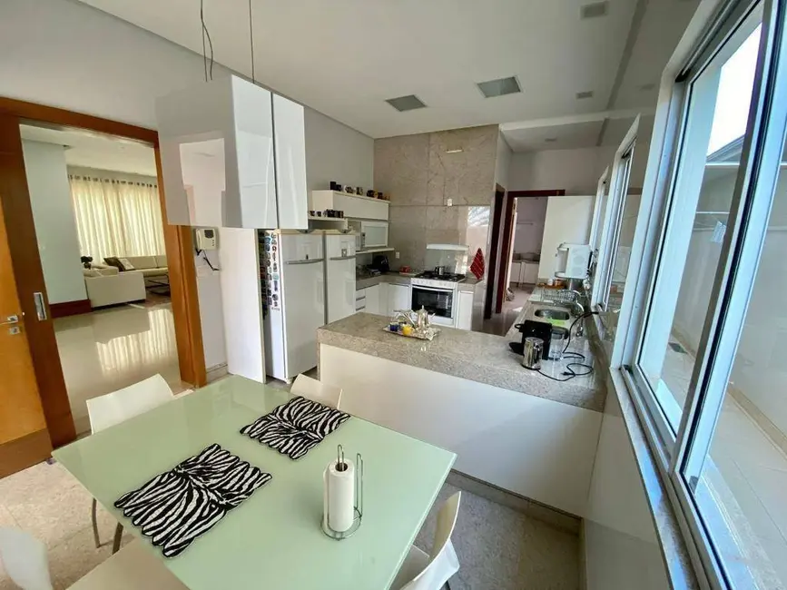 Foto 9 de Casa de Condomínio com 3 quartos à venda, 547m2 em Residencial Sun Flower, Anapolis - GO