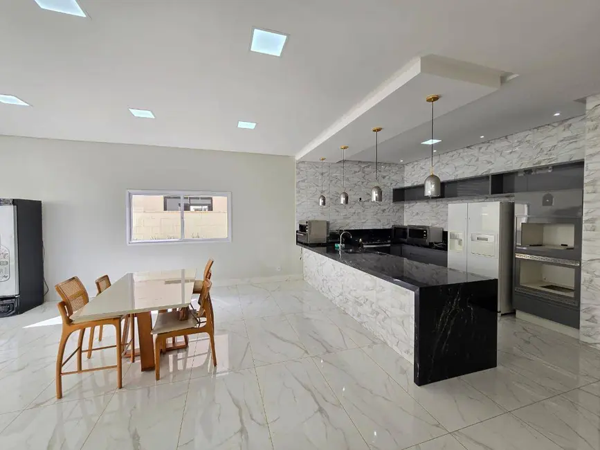 Foto 8 de Casa de Condomínio com 3 quartos à venda, 420m2 em Condomínio Residencial Grand Trianon, Anapolis - GO