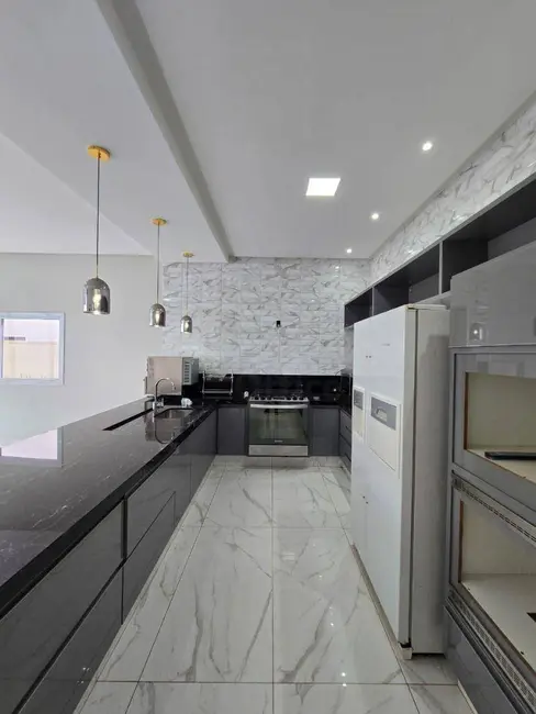 Foto 4 de Casa de Condomínio com 3 quartos à venda, 420m2 em Condomínio Residencial Grand Trianon, Anapolis - GO