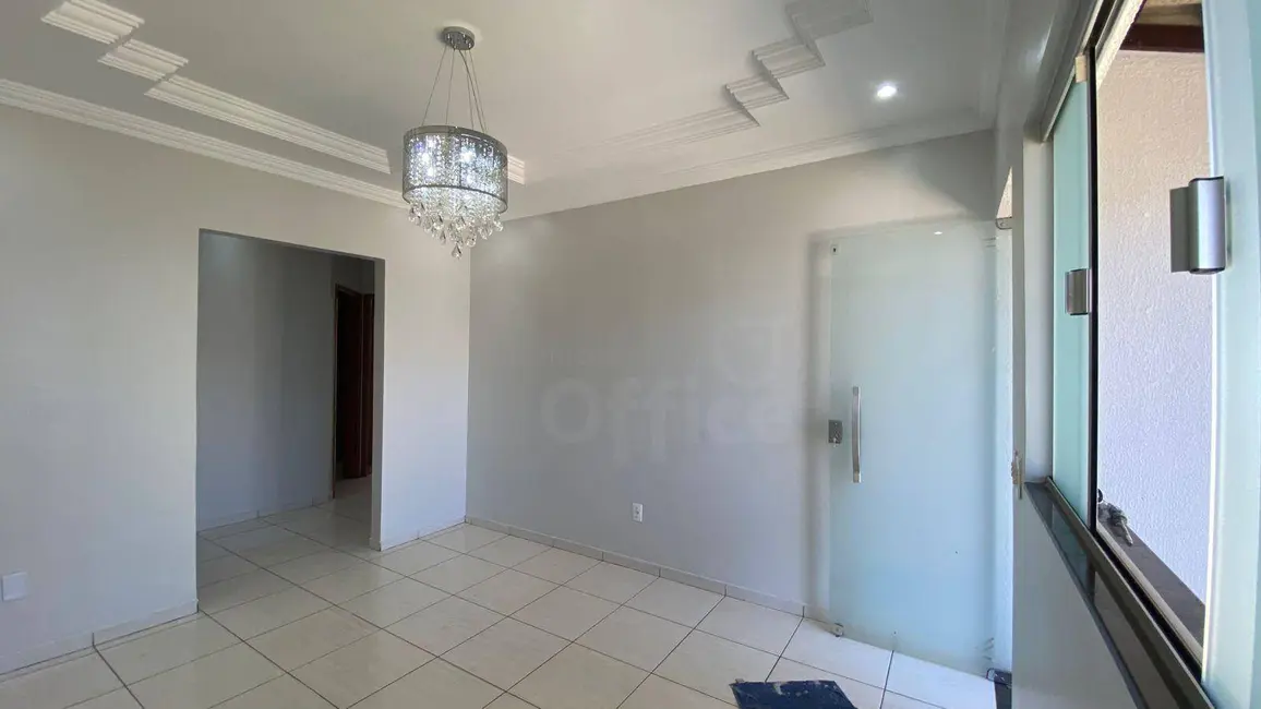Casa com 3 quartos à venda, 300m2 em Parque Brasília, Anapolis - GO - imagem 3 Foto 3 de Casa com 3 quartos à venda, 300m2 em Parque Brasília, Anapolis - GO