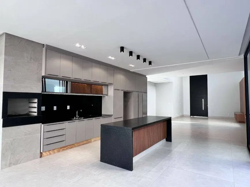 Foto 5 de Sobrado com 4 quartos à venda, 433m2 em Anapolis - GO