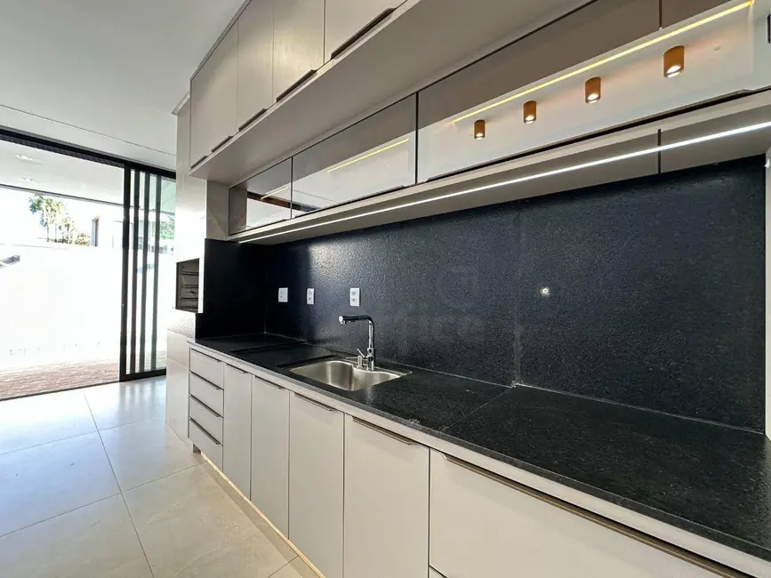 Foto 7 de Sobrado com 4 quartos à venda, 433m2 em Anapolis - GO