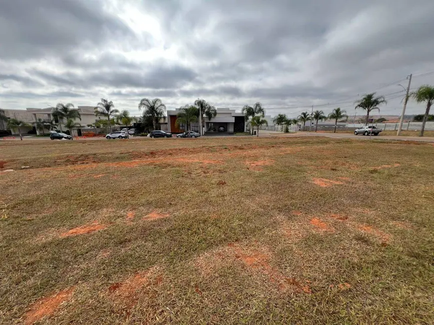 Foto 2 de Terreno / Lote à venda, 360m2 em Anapolis - GO