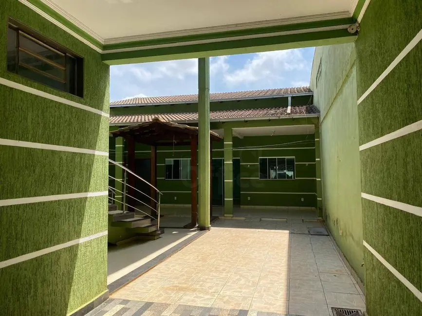 Sobrado com 3 quartos à venda, 250m2 em Jardim Arco Verde, Anapolis - GO - imagem 2 Foto 2 de Sobrado com 3 quartos à venda, 250m2 em Jardim Arco Verde, Anapolis - GO