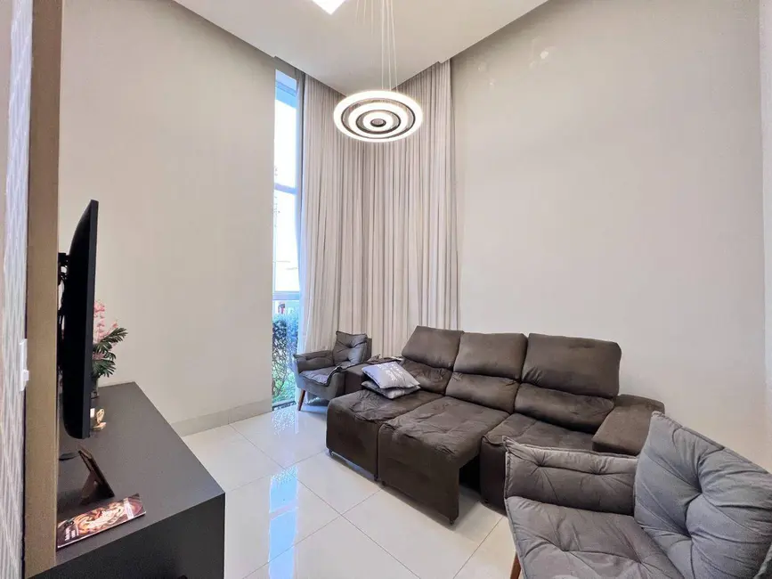 Foto 2 de Casa de Condomínio com 3 quartos à venda, 420m2 em Condomínio Residencial Grand Trianon, Anapolis - GO