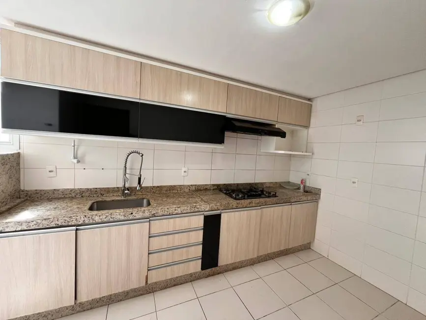 Apartamento com 3 quartos para alugar, 95m2 em Vila Santa Isabel, Anapolis - GO - imagem 6 Foto 6 de Apartamento com 3 quartos para alugar, 95m2 em Vila Santa Isabel, Anapolis - GO