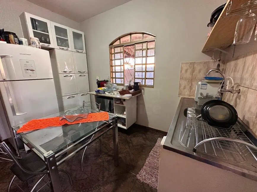 Sobrado com 5 quartos à venda, 340m2 em Nova Vila Jaiara, Anapolis - GO - imagem 7 Foto 7 de Sobrado com 5 quartos à venda, 340m2 em Nova Vila Jaiara, Anapolis - GO