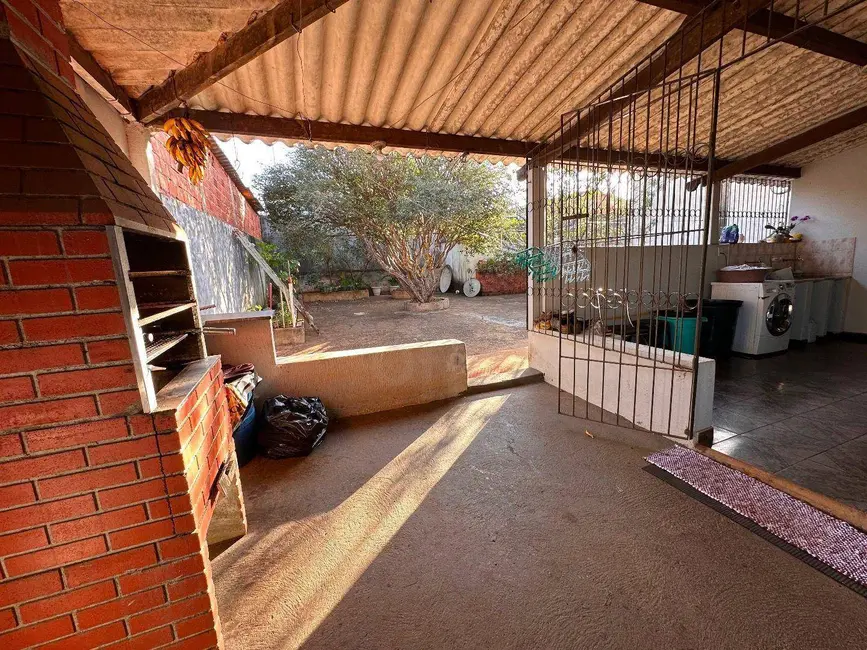 Sobrado com 5 quartos à venda, 340m2 em Nova Vila Jaiara, Anapolis - GO - imagem 4 Foto 4 de Sobrado com 5 quartos à venda, 340m2 em Nova Vila Jaiara, Anapolis - GO