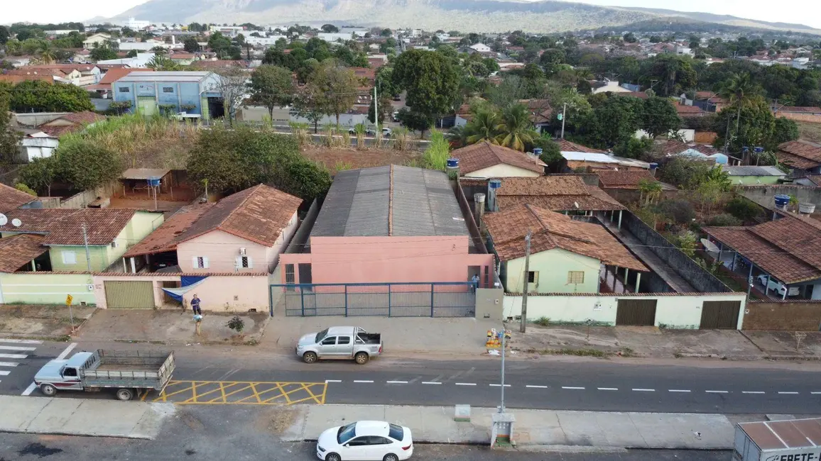 Foto 2 de Kitnet com 10 quartos à venda, 300m2 em Jaragua - GO