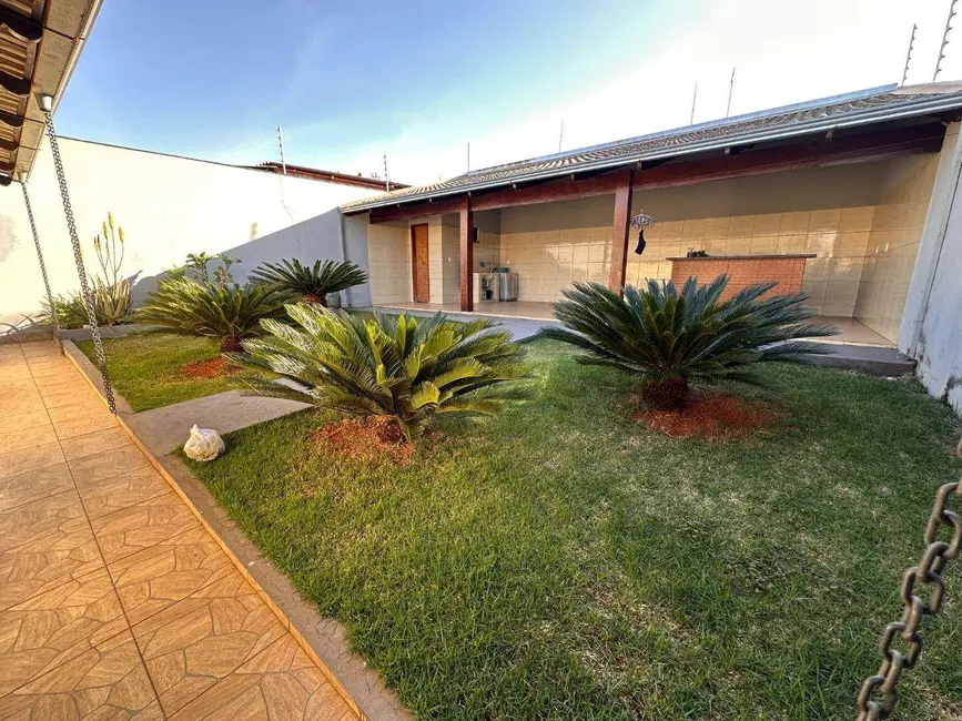 Casa com 3 quartos à venda, 300m2 em Adriana Parque, Anapolis - GO - imagem 9 Foto 9 de Casa com 3 quartos à venda, 300m2 em Adriana Parque, Anapolis - GO