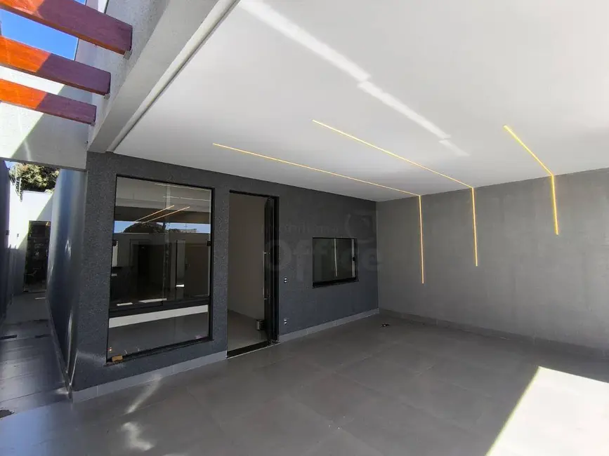 Foto 1 de Casa com 3 quartos à venda, 250m2 em Lourdes, Anapolis - GO