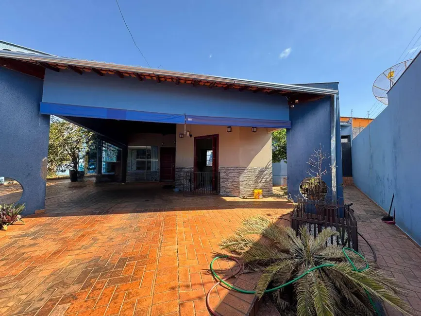 Foto 1 de Casa com 4 quartos à venda, 640m2 em Jardim Ana Paula, Anapolis - GO