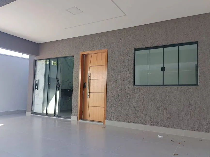 Casa com 3 quartos à venda, 145m2 em Jardim Itália, Anapolis - GO - imagem 2 Foto 2 de Casa com 3 quartos à venda, 145m2 em Jardim Itália, Anapolis - GO