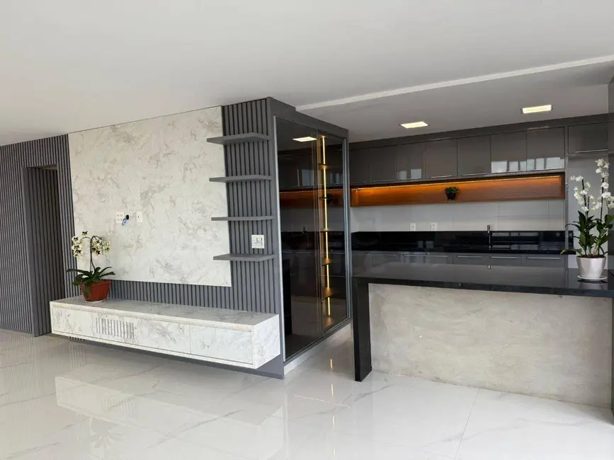 Foto 2 de Apartamento com 3 quartos para alugar, 150m2 em Jundiaí, Anapolis - GO