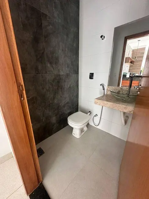 Casa com 3 quartos à venda, 200m2 em Anapolis - GO - imagem 4 Foto 4 de Casa com 3 quartos à venda, 200m2 em Anapolis - GO