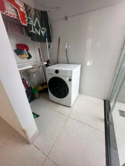 Casa com 3 quartos à venda, 200m2 em Anapolis - GO - imagem 9 Foto 9 de Casa com 3 quartos à venda, 200m2 em Anapolis - GO
