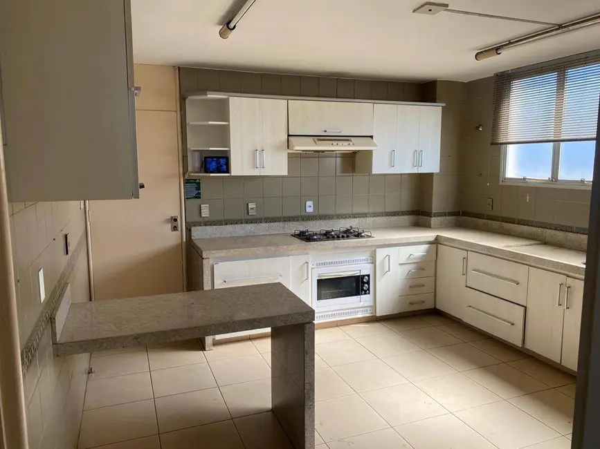 Foto 1 de Apartamento com 4 quartos à venda, 231m2 em Cidade Jardim, Anapolis - GO